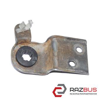 Кронштейн крепления радиатора верхний правый MAZDA PREMACY 1999–2005 2.0TD