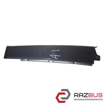 Накладка двери задней правой AUDI Q3 2011-2018