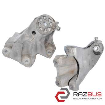 Кронштейн подушки двигателя 3.0TDI правой OPEL MOVANO 2003-2010г