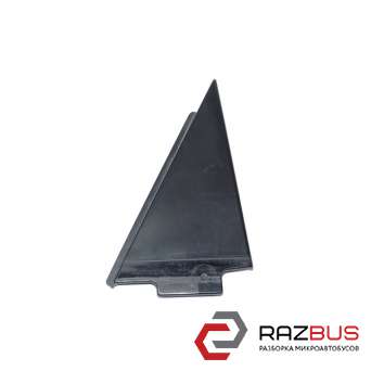 Накладка задньої правої двері AUDI Q3 2011-2018 AUDI Q3 2011-2018 AUDI Q3 2011-2018