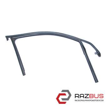 Ущільнювач скла дверей передніх правих AUDI Q3 2011-2018 AUDI Q3 2011-2018