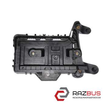 Полка под АКБ нижняя часть AUDI Q3 2011-2018