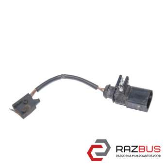 Концевик капота AUDI Q3 2011-2018