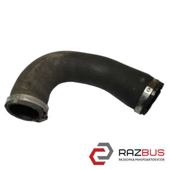 Патрубок интеркулера от радиатора к дроссельной заслонке 2.0TDI резина AUDI Q5 2008-2017