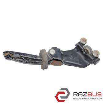 Ролик боковой сдвижной двери левый средний VOLKSWAGEN CADDY III 2004-2015г